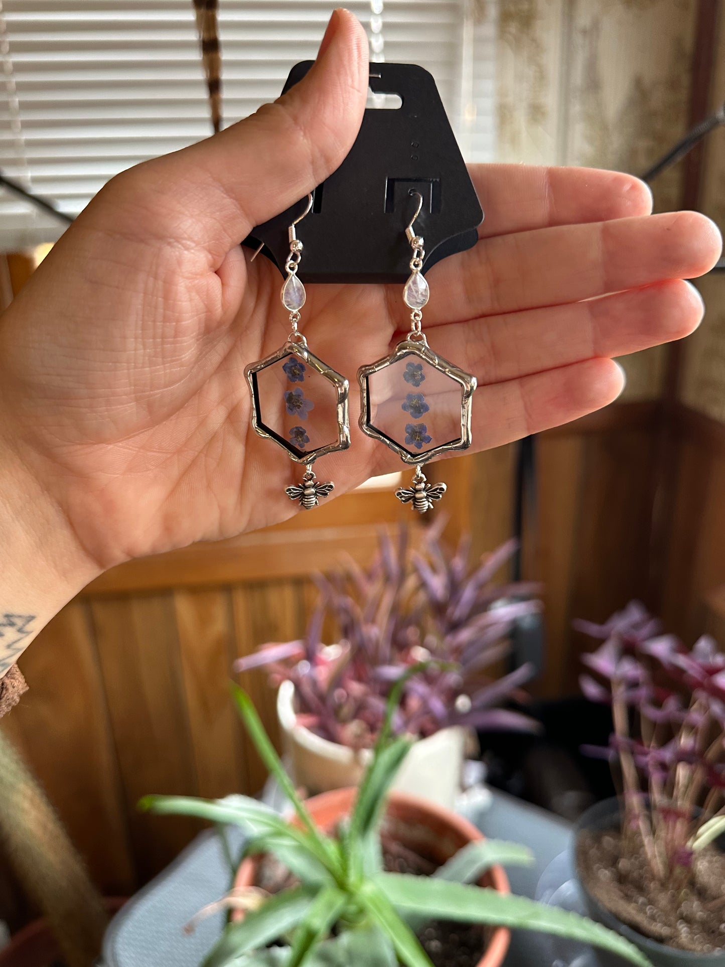 Forget-Me-Not Hexagon Earrings w/ bee Charm