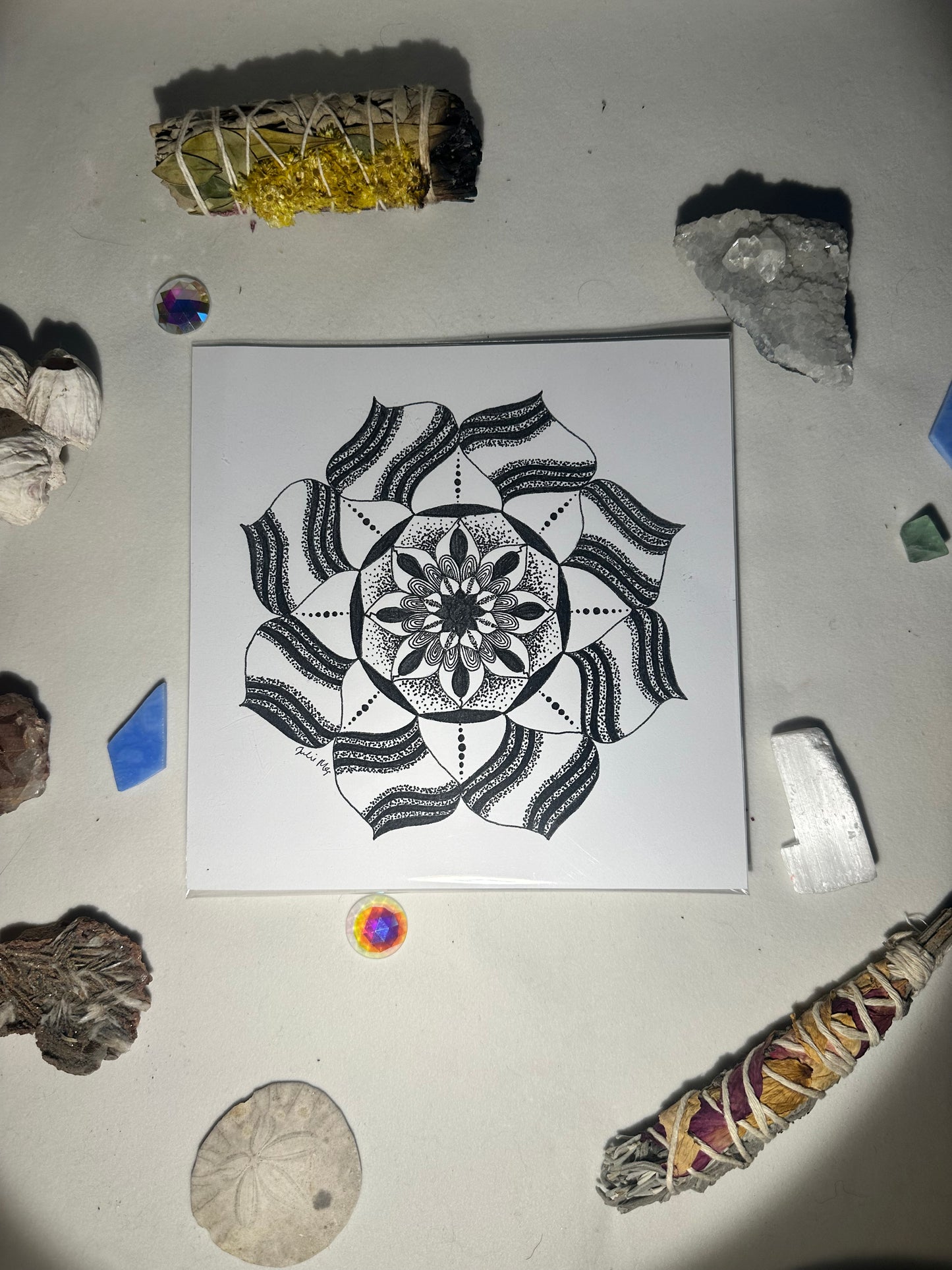 Wavy Mandala Print