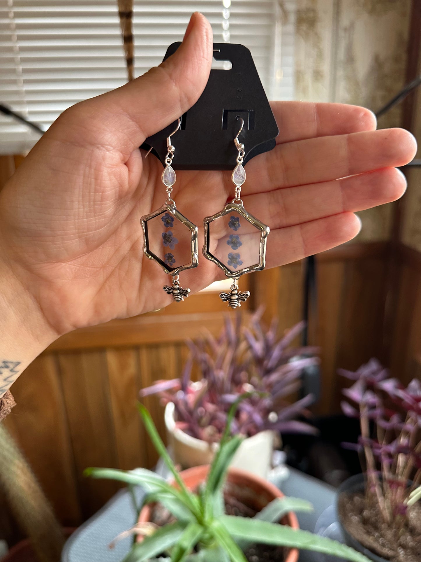 Forget-Me-Not Hexagon Earrings w/ bee Charm